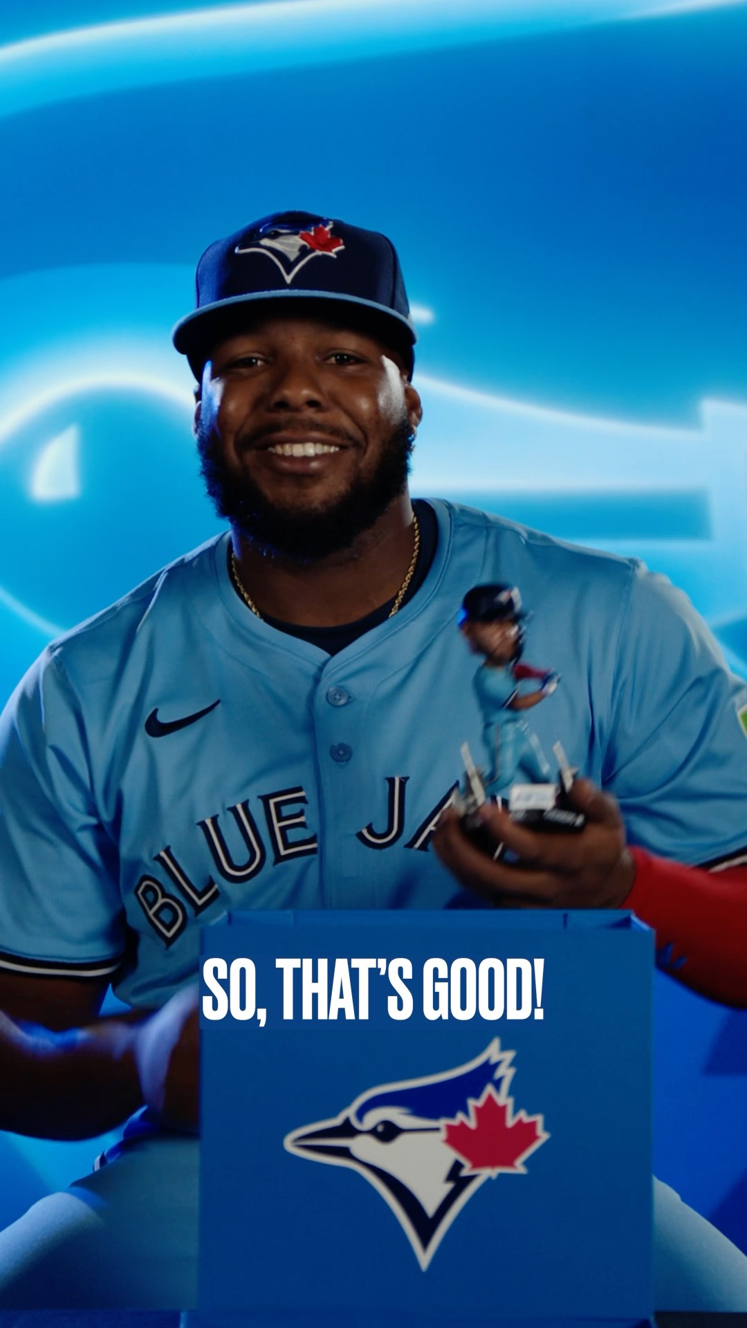 Vladimir Guerrero Jr. unboxes his Silver Slugger Award bobblehead