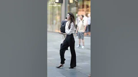 beautiful Chinese street fashion girl #325 #beauty #chinesestreetfashion #shortsfeed