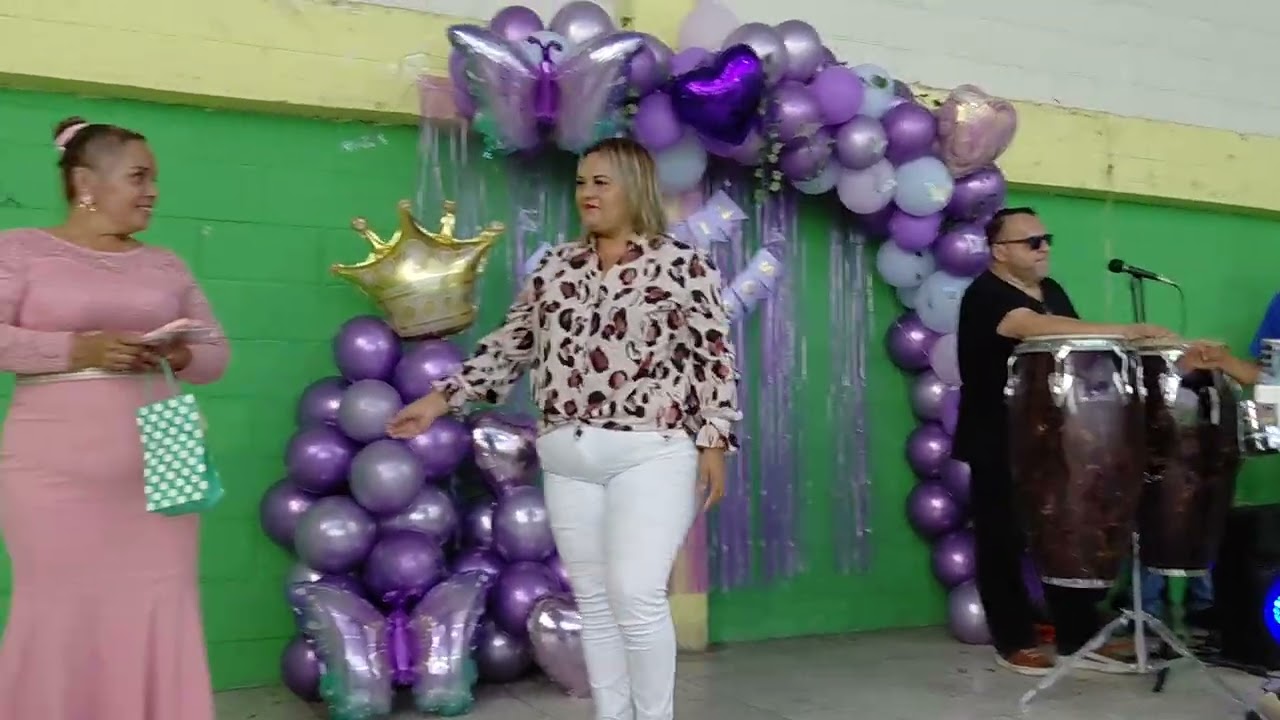 Así comiensa la fiesta con el cumpleaños de blanquita miren el video