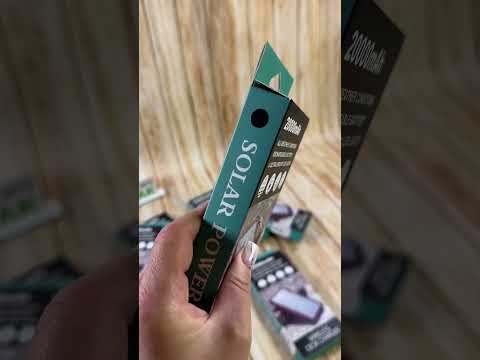 Повербанк на солнечной батарее Power Bank -20000 mAh Фонарь LED , солнечные панели 1 шт,, видео 1