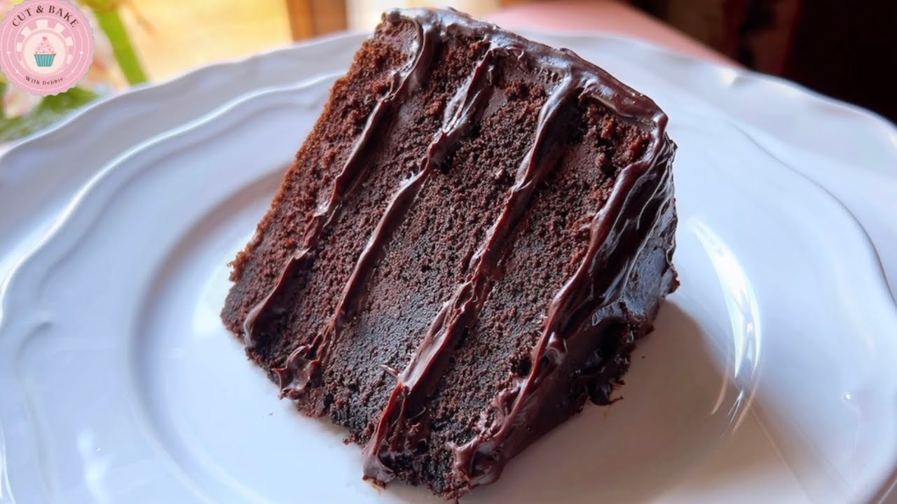 Matilda chocolate cake recipe 😋/ Very moist & fudgy melt in your mouth￼