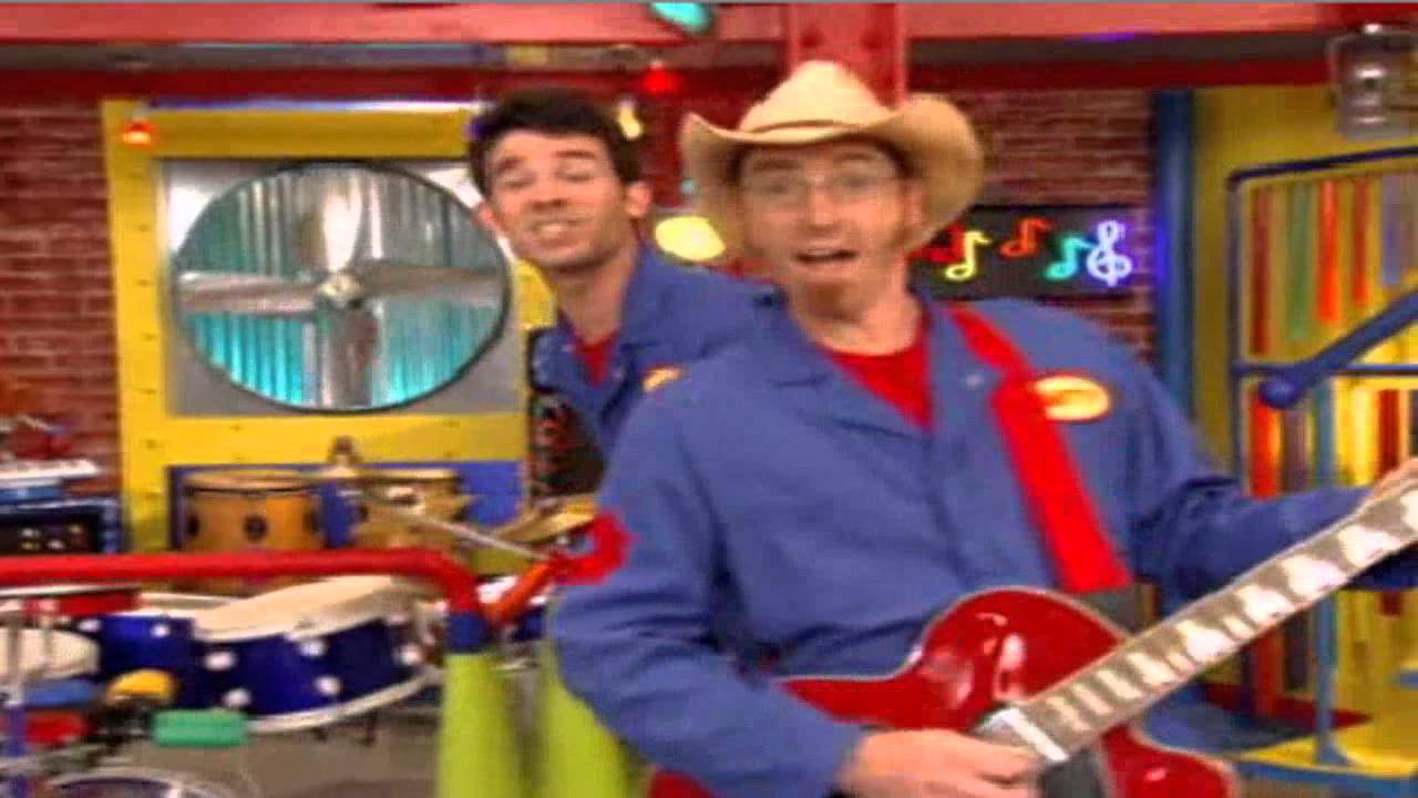 Opening De Los Imaginadores VERSION 3 Latino Disney Junior - YouTube