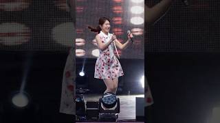 장미향에 취해 신나게 춤을, #김소유 #고장난벽시계