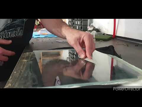 Vidéo: 4 façons d'éliminer les rayures sur le verre
