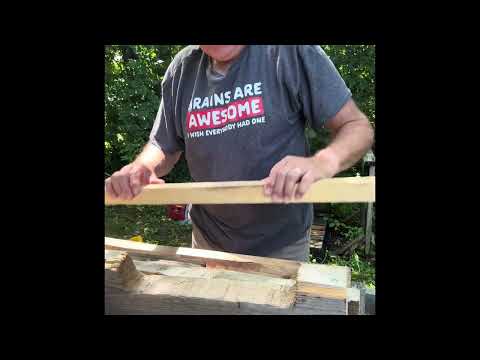 Creating an Outdoor Loveseat Bench from Pallet Wood