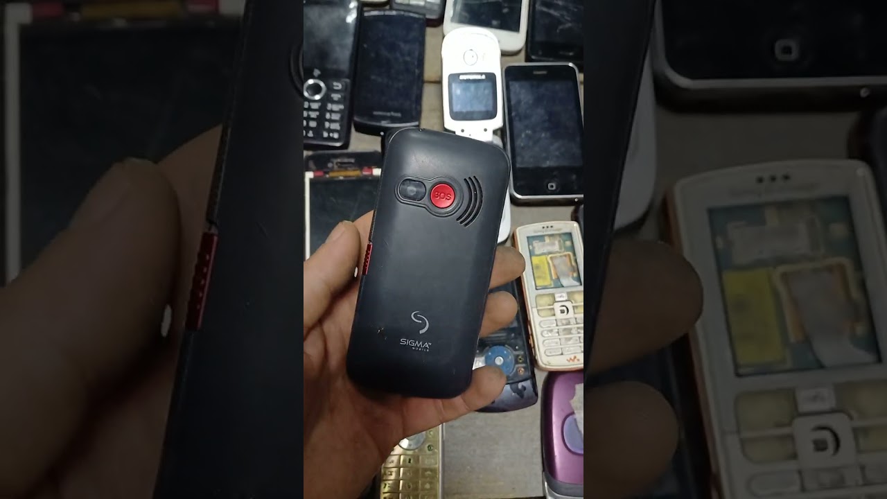 Selling my mobile phone collection! Old phones for collection. Not working!!!