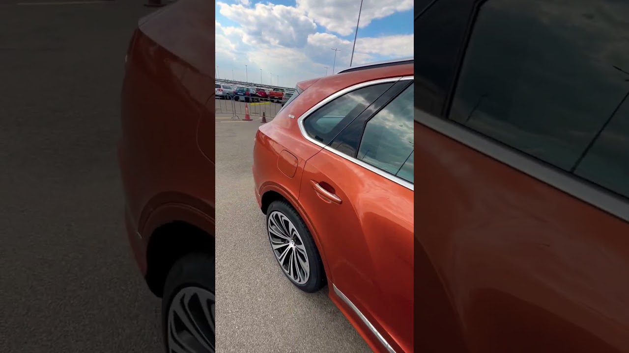 Bentley Bentayga V8 2021 1st Edition 