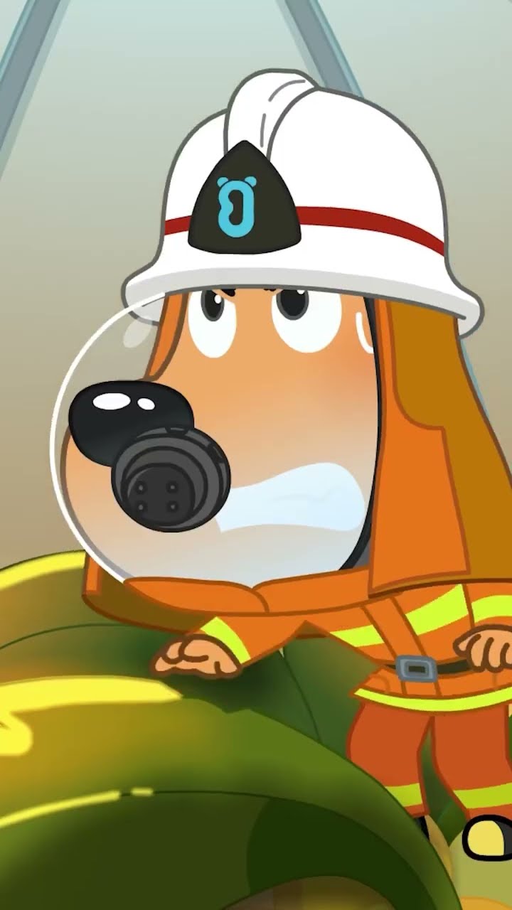 A Big Fire in the Dino Park  #shorts #BabyBus #kidscartoon
