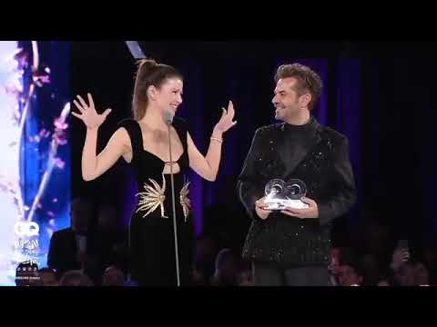 Beren Saat ve Kenan Doğulu çifti sosyal medyanın gündeminde! Ödülü elinden aldı