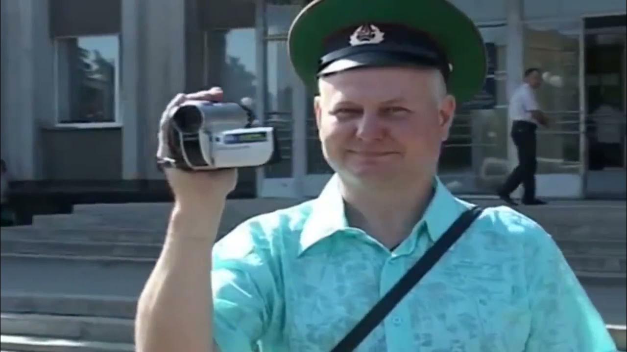День пограничника зеленая фуражка. Зелёные фуражки детский ансамбль. Я зелёную фуражку сберегу. Слушать песни я зеленую фуражку берегу. Песнзеленая фуражкаи пограничников.