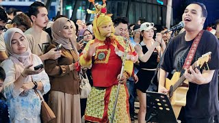 Penonton dari china terdiam macam tak percaya bila dengar bob bawak lagu beyond I am angry\