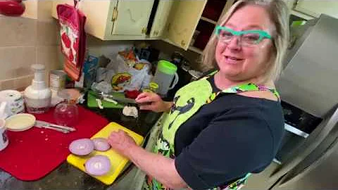 Mark Lowry helps Colleen make her famous potato sa...
