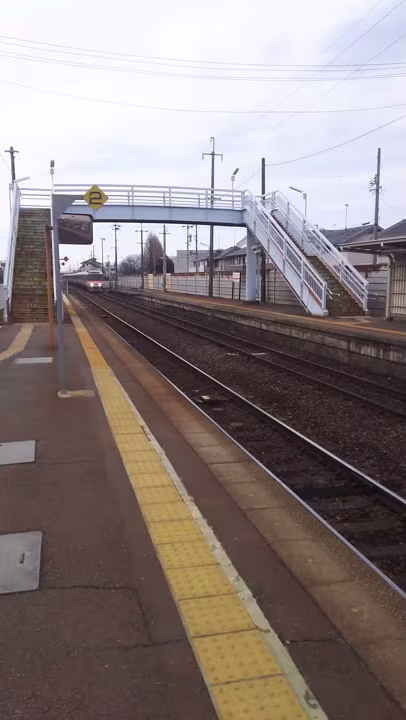 ワイドビュー飛騨 那加駅通過