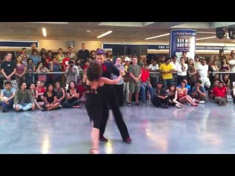 Argentine Tango Show: Baila Nina and Francis Vaill...