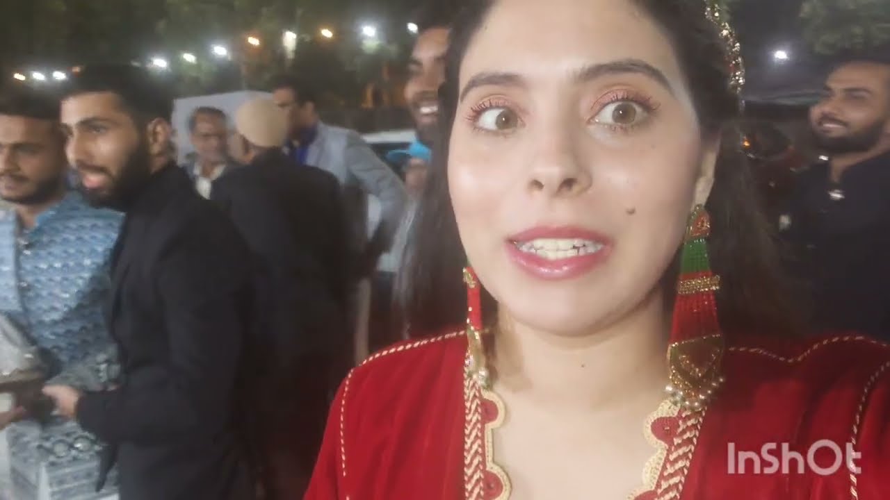 بالقفطان مغربي عريق يالالا حضرت خطوبة، في قصر من أغنى أغنياء الهند،اول مرة تشوفو تقاليد تركيب لخواتم