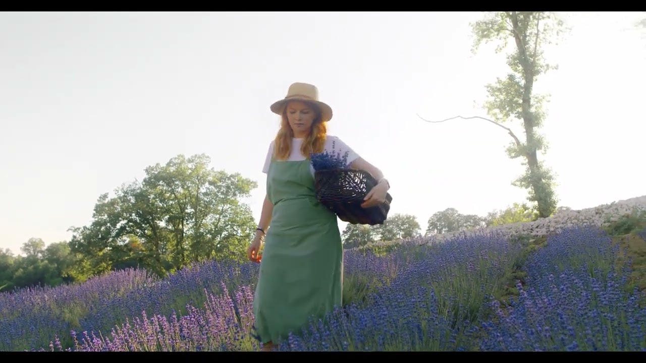 Amor pela Vida e o respeito com toda a beleza que ela nos proporciona.