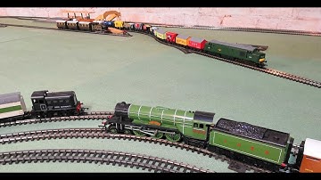 Tri-ang Super 4 Main Layout Update And Wiring In The Point Motors. Running R.855 The Flying Scotsman