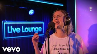 Snakehips, MØ - Don't Leave in the Live Lounge chords