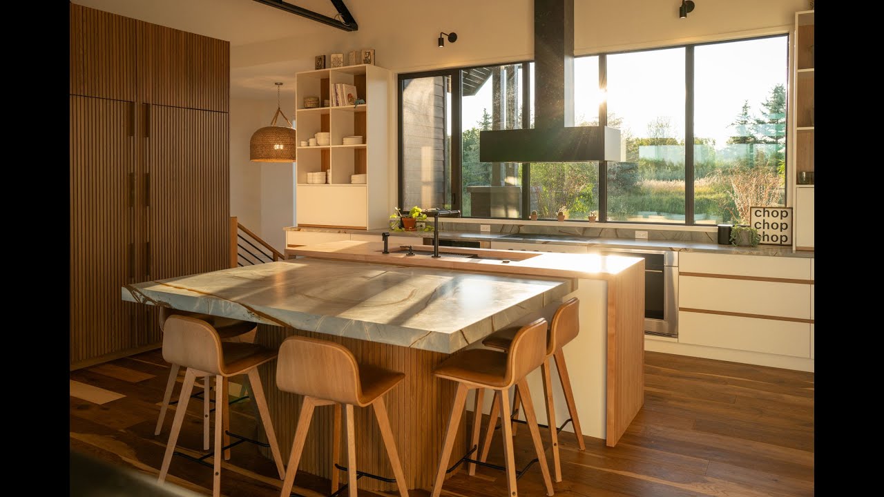 Explore a 3M Custom Modern Acreage Home in DeWinton AB. YouTube