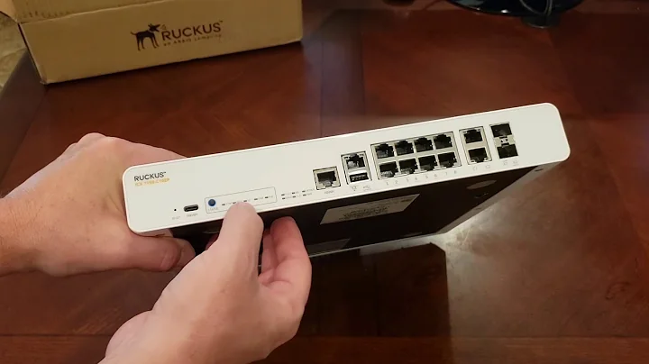 RUCKUS ICX7150-C10ZP Unboxing