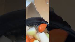 Easy the best for coughing pear soup #chinese soup #food #stir #stirfried #shortvideo #cooking