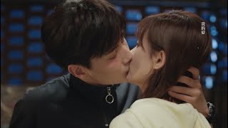 The male lead took his girlfriend home for the first time and his sneaky kiss is so stirring