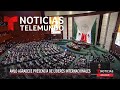 "¡Dictador, dictador!" estalla protesta contra Nicolás Maduro en San Lázaro | Noticias Telemundo