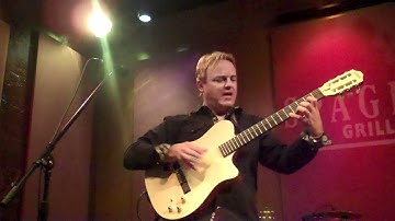 Steve Oliver performs "First View" Live at Spaghettini