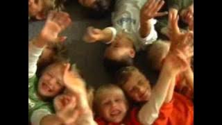 Dáda Patrasová a BURANTEATRgirls - Barva pink