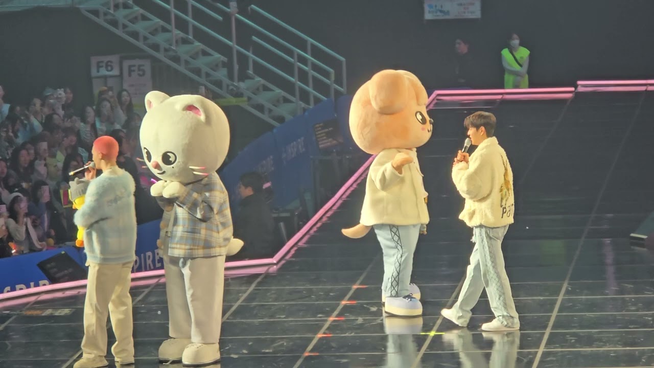 250216 스트레이키즈5th팬미팅 31  돌출무대 챌린지 퍼핌 지니렛ㅋㅋ 마루 괜찮아 사랑스러워 와 퍼핌 끼가 미쳤네 댄싱머신ㅋㅋㅋㅋㅋㅋㅋ