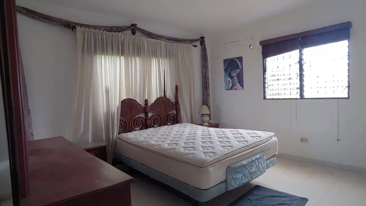 Casa en Venta de oportunidad en los Cerros de Gurabo Santiago 12,900,000