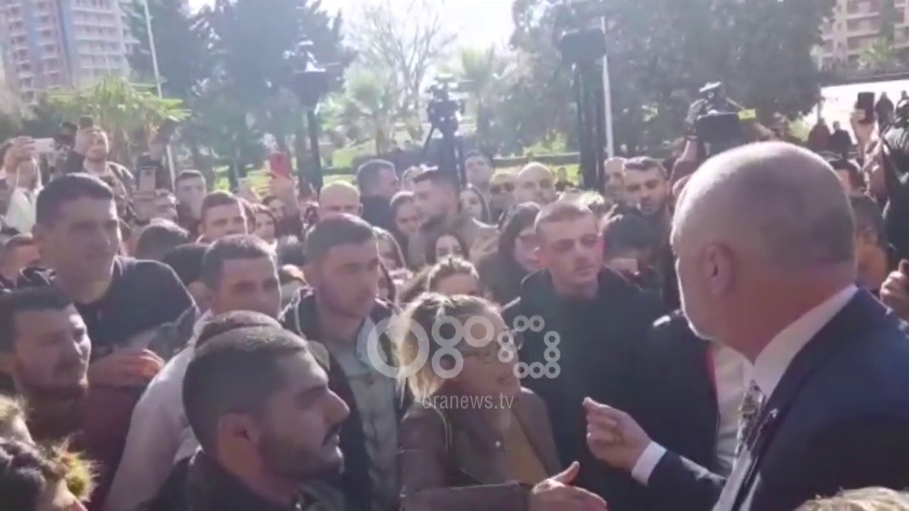 Ora News - Studentja 