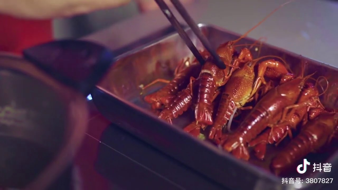 ⁣Late Night Food Porn: Spanish Paella