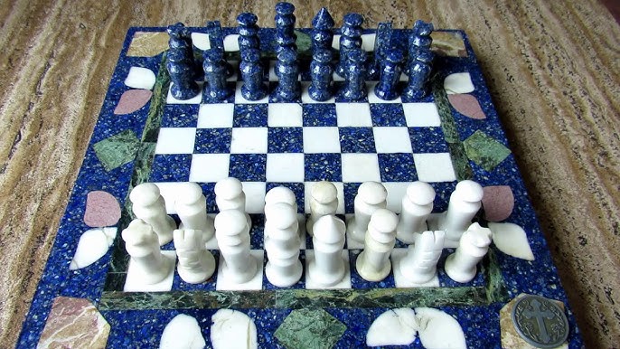 Just sit on the board and play against yourself, that's amazing 🗣️🗣️🗣️ :  r/AnarchyChess