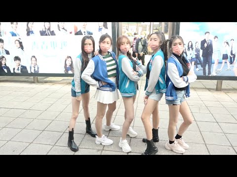 【快閃現場】《自我推介》 (I Me Mine Myself) (劇集《青春本我》插曲) | 鍾柔美 詹天文 文凱婷 林君蓮 潘靜文 | 2021/12/12《青春本我》廣告Billboard快閃活動