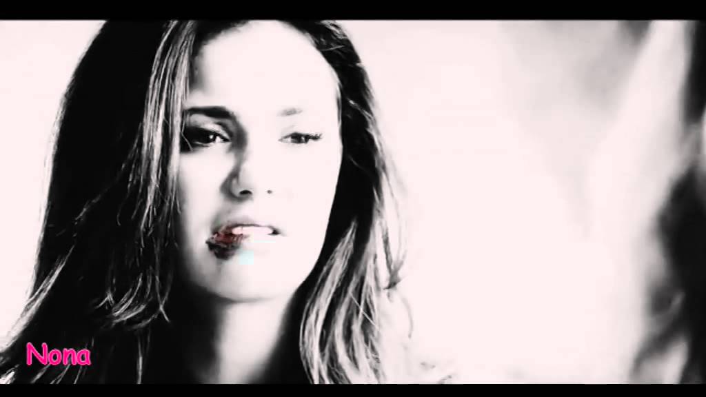 مبتهزش  Damon - Elena