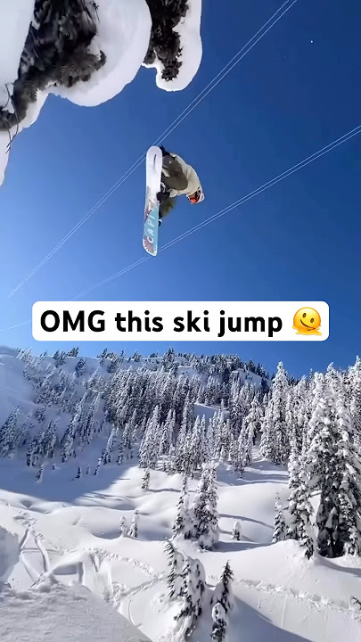 This one is not easy ski jump😱#viralvideo #viralshorts #viralreels #foryou #skiingstunts #skiing
