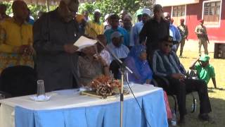 Balozi Seif Ali Iddi Akizindua Mradi wa Maji Safi katika Kisiwa cha Tumbatu Zanzibarf Balozi Seif Ali Iddi Akizindua Mradi wa Maji Safi katika Kisiwa cha Tumbatu Zanzibarf