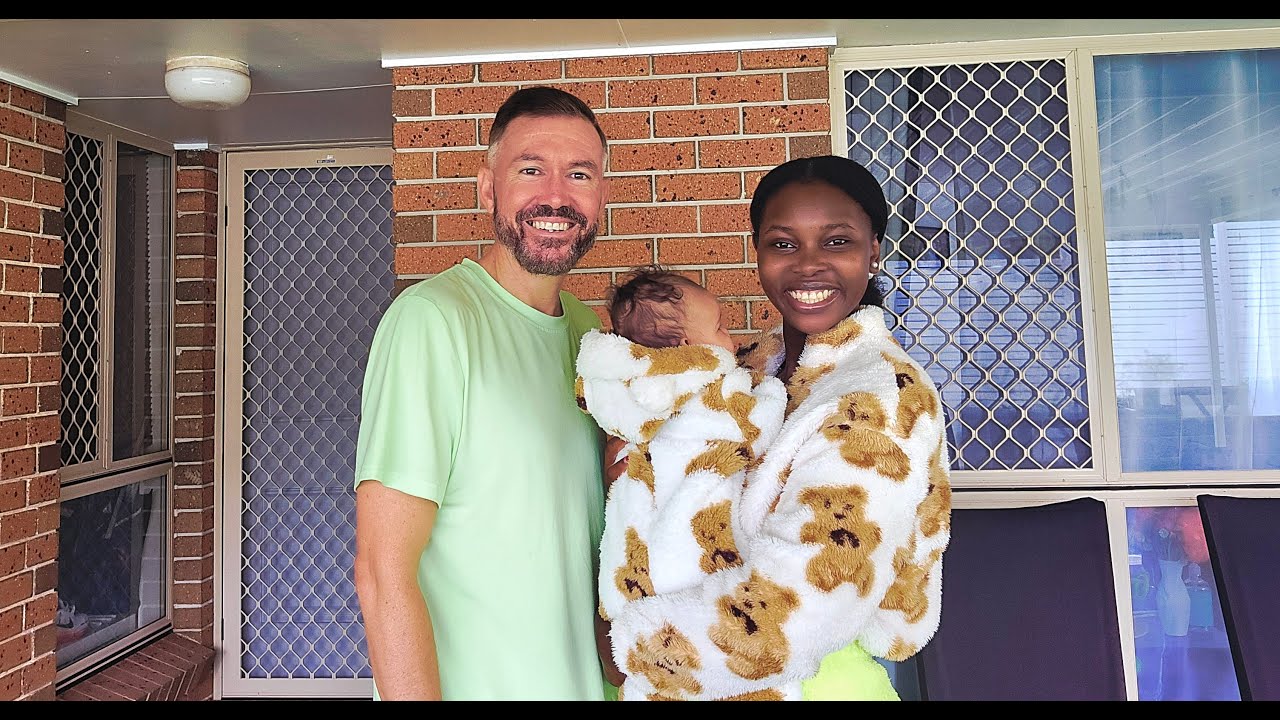 OUR WEEKEND MORNING ROUTINE WITH A NEWBORN!