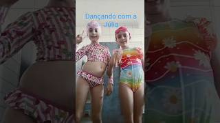 Dançando Com Amiga