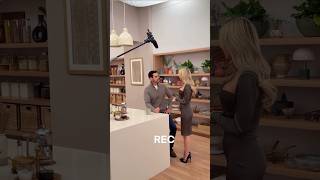 Irina Baeva, David Zepeda y Oka Giner grabando #TanCercaDeTiNaceElAmor