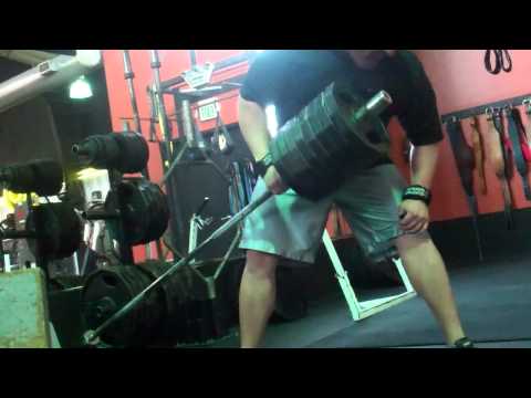 Single Arm Barbell Row 200lbs x 8
