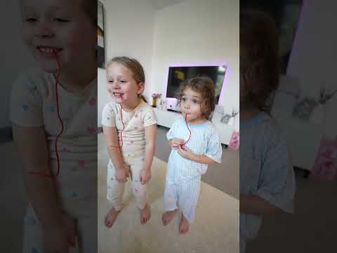 تحدي اطول كاندي مع ميلا وبيرلا