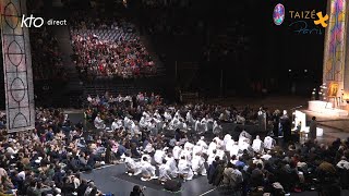 Common evening prayer at the Accor Arena of Bercy – international version