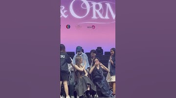 Fans : Orm Kiss kiss 00k :🫸🏻🧠🫷🏻#lingorm #linglingkwong #ormkornnaphat