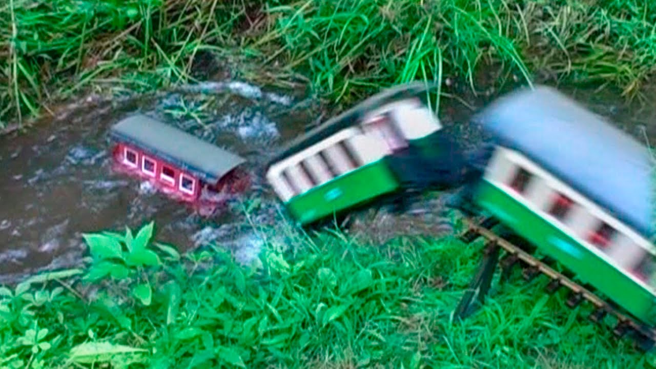 Scale Model Sinks in Train Wreck - YouTube