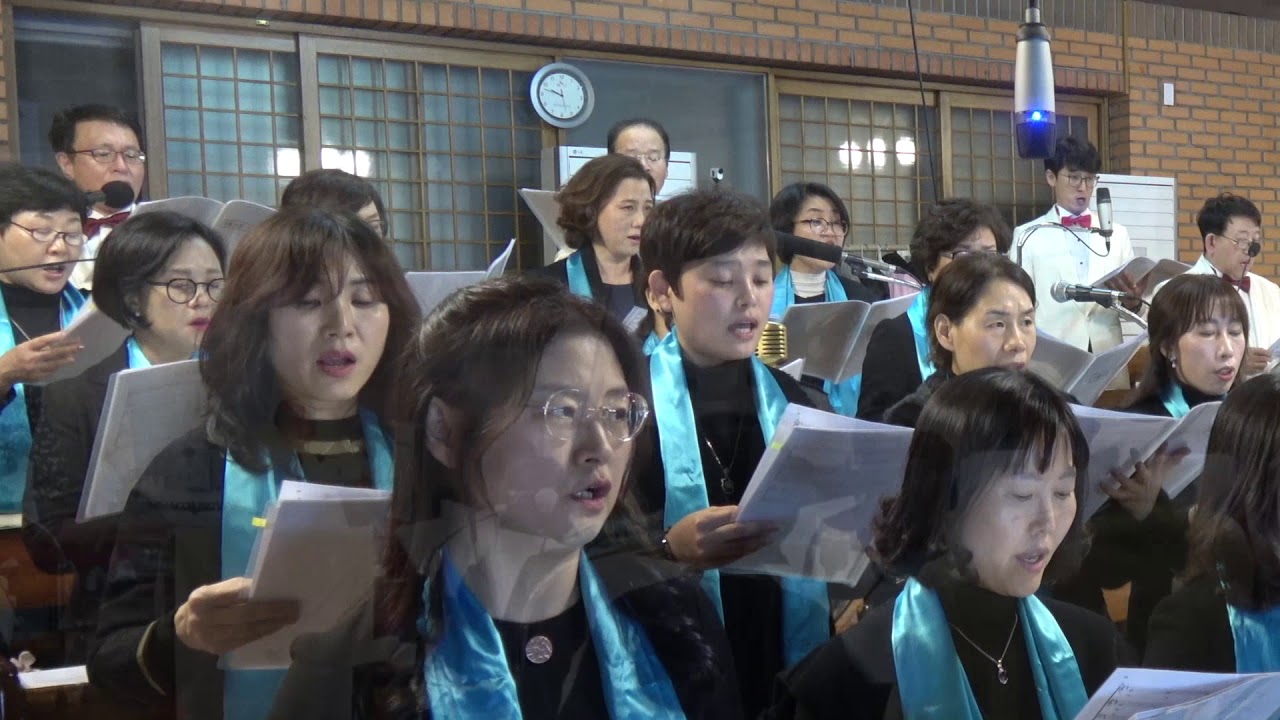 2018 성탄 가톨릭전례 지산성당 Gloria in execelsis Deo Antonio Vivaldi곡  지휘 김양수 반주 김정헌 바이올린 김수지 송정민 첼로 김문영