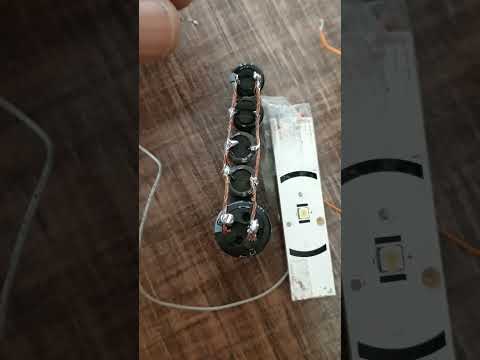 انرژی ذخیره خازن