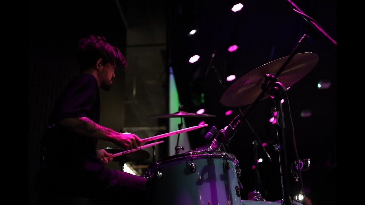 (FIlho do Deus Vivo - Nivea Soares) | Living 2 - Yeh Church