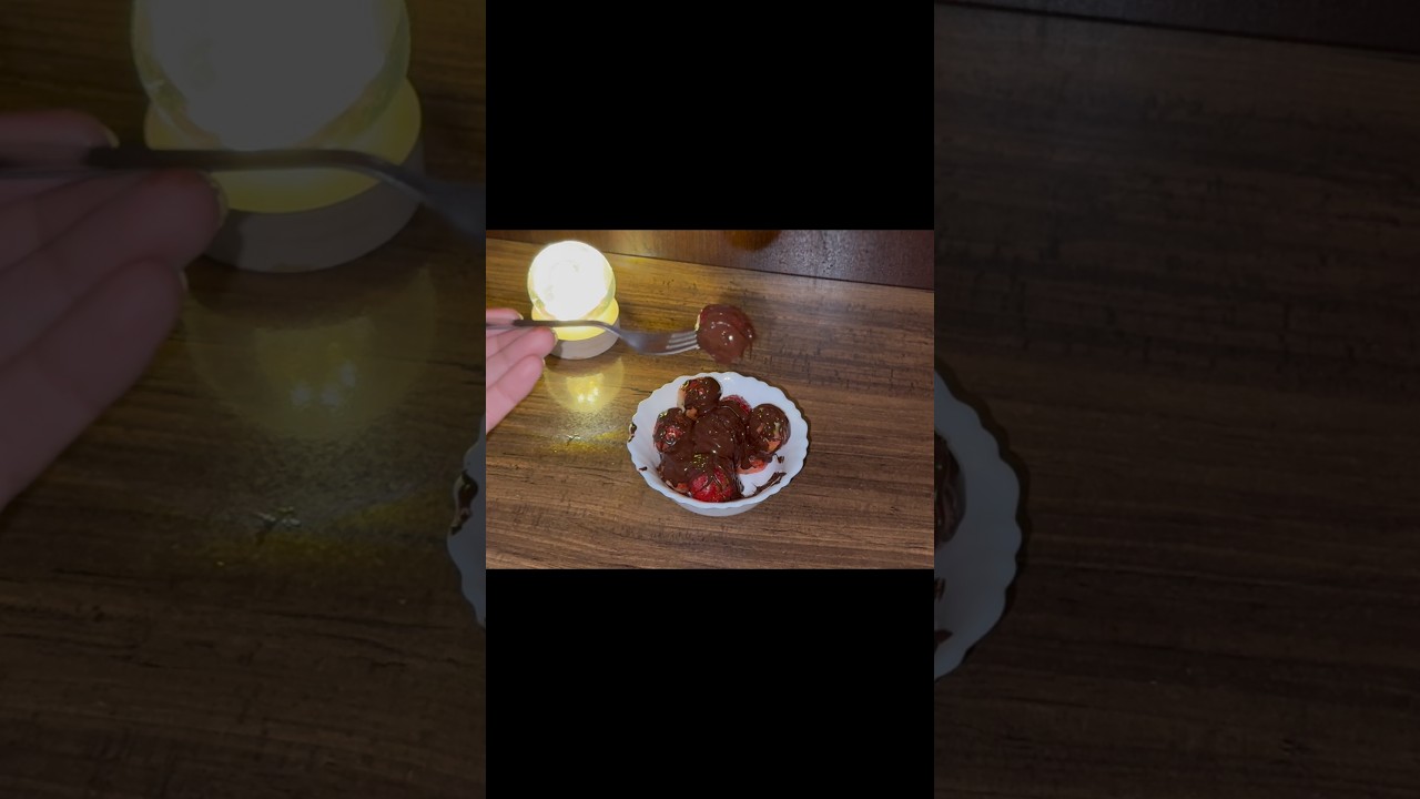 it’s time 🍓🍫 